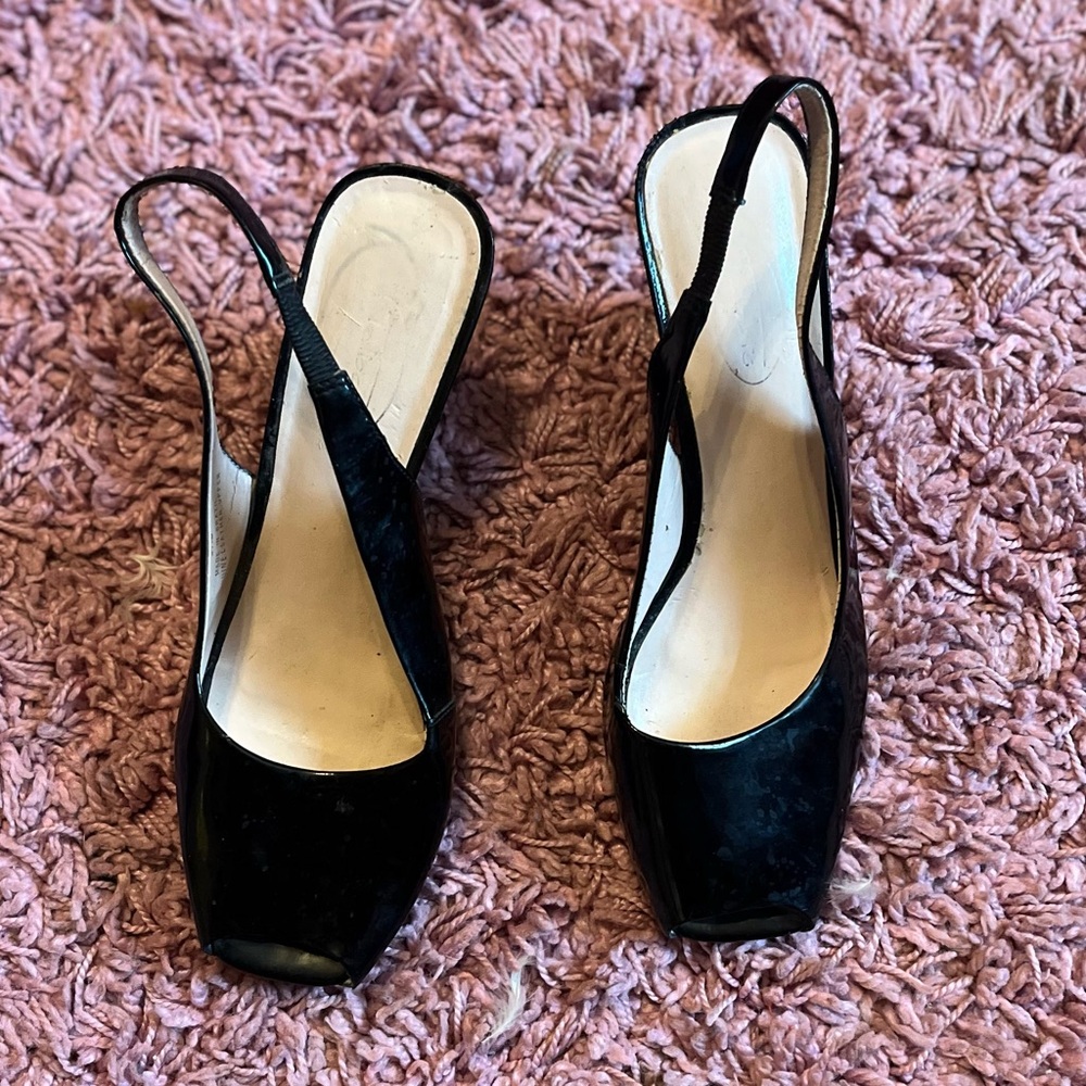 TALBOTS- BLACK SLINGBACK PATENT LEATHER WEDGE HEELS w/ OPEN TOE size 8 1/2